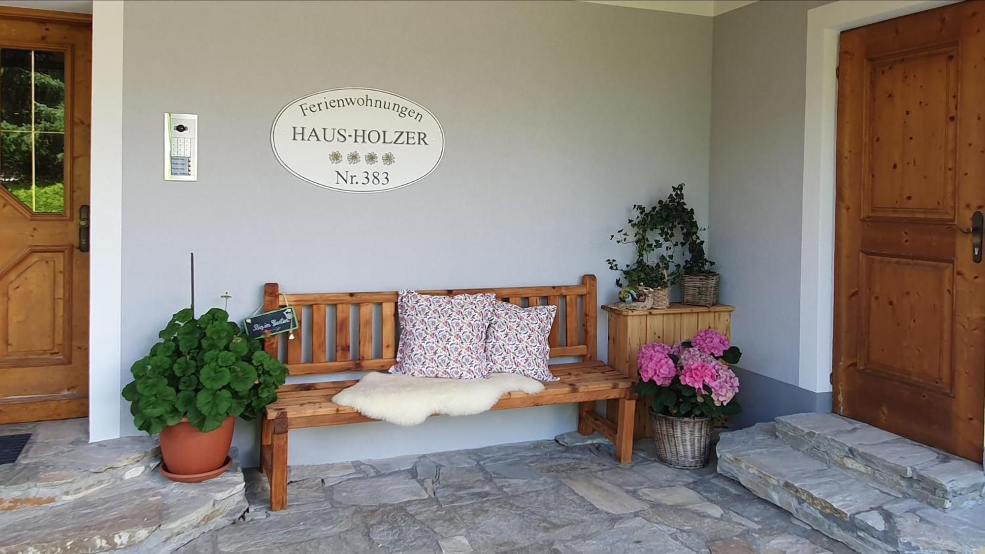 מאוטרנדורף Ferienwohnungen Haus-Holzer מראה חיצוני תמונה